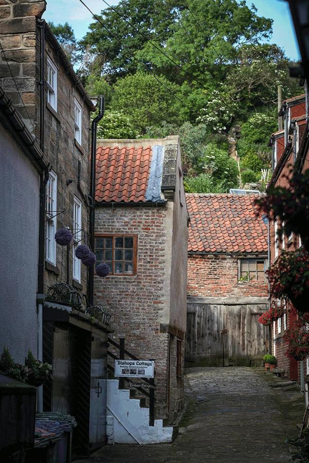 cottages-whitby Whitby Exteriör bild